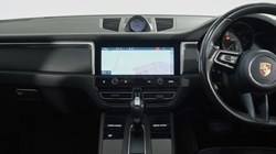 2022 (22) PORSCHE MACAN 5dr PDK 5274070