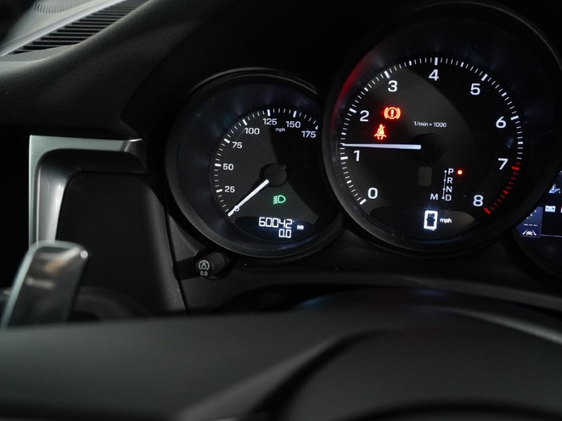 2022 (22) PORSCHE MACAN 5dr PDK 5274086