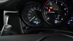 2022 (22) PORSCHE MACAN 5dr PDK 5274086