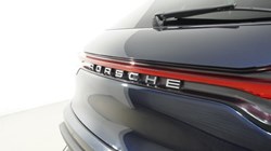 2022 (22) PORSCHE MACAN 5dr PDK 5274063