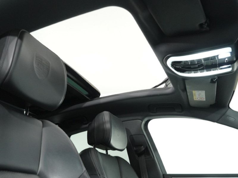 2022 (22) PORSCHE MACAN 5dr PDK 5274078