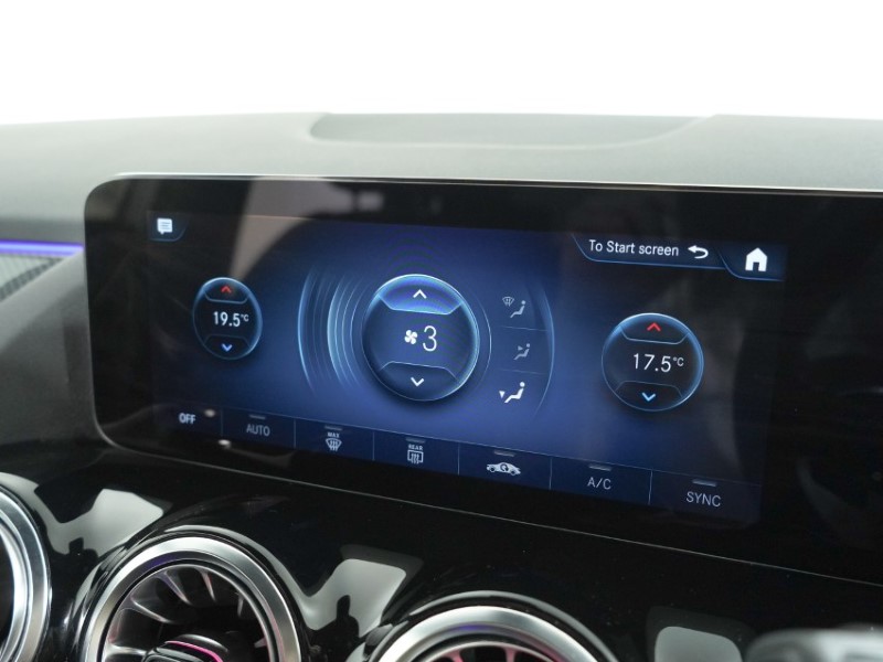 2022 (72) MERCEDES-BENZ GLA 220d 4Matic AMG Line Prem PLUS Night Ed 5dr Auto 5306947