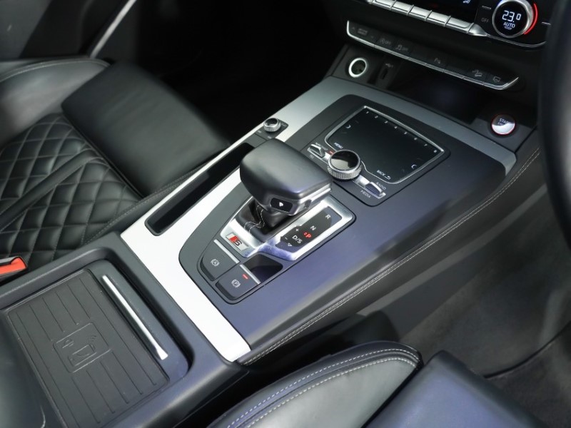 2018 (68) AUDI Q5 S Quattro 5dr Tip Auto 5321659