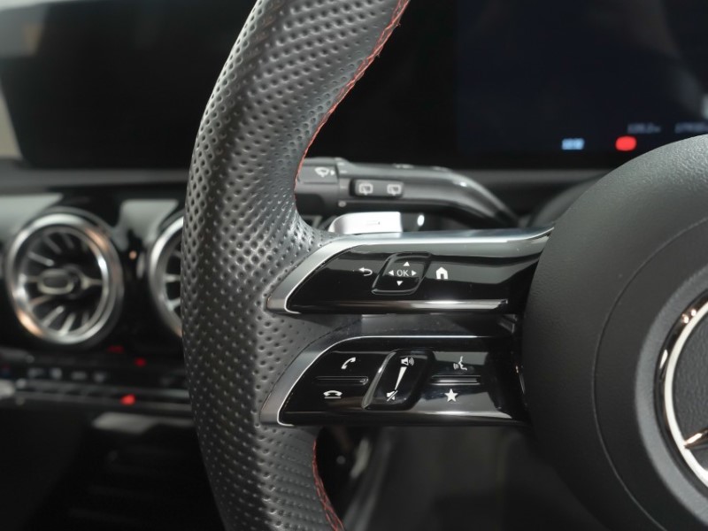 2023 (23) MERCEDES-BENZ A CLASS A200 AMG Line Premium Plus 5dr Auto 5334362