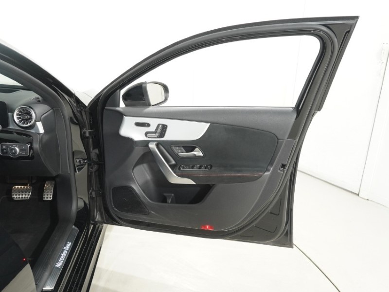 2023 (23) MERCEDES-BENZ A CLASS A200 AMG Line Premium Plus 5dr Auto 5334359