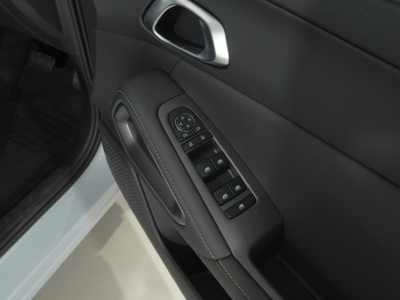 BYD ATTO 2 1.5 DM-i Active 5dr Auto 5740168