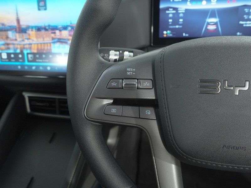  BYD ATTO 2 1.5 DM-i Active 5dr Auto 5740173