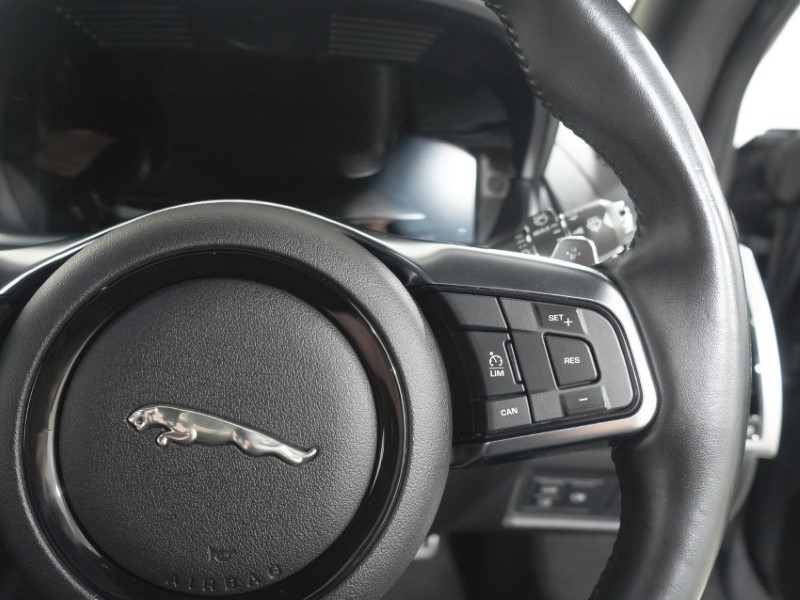 2021 (21) JAGUAR F-TYPE 2.0 P300 R-Dynamic 2dr Auto 5333580