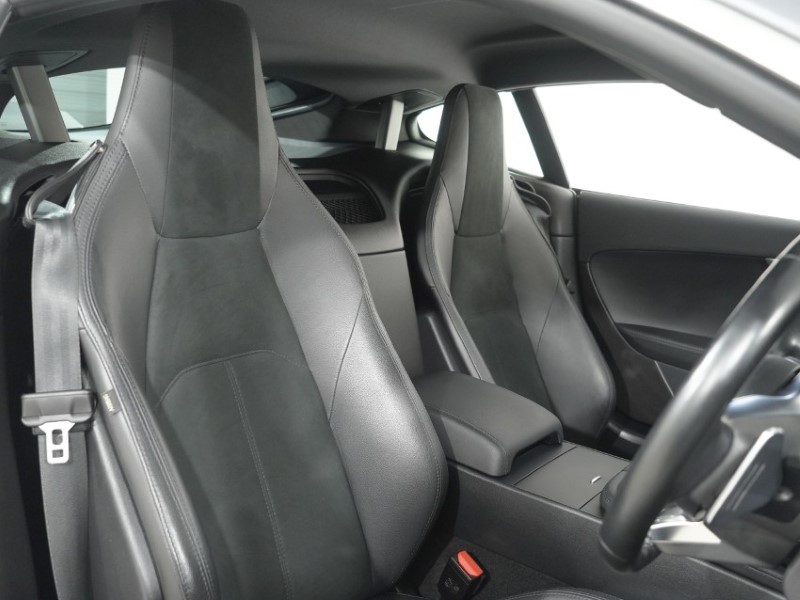 2021 (21) JAGUAR F-TYPE 2.0 P300 R-Dynamic 2dr Auto 5333579