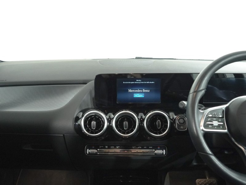 2020 (70) MERCEDES-BENZ GLA 200 Sport 5dr Auto 5393230