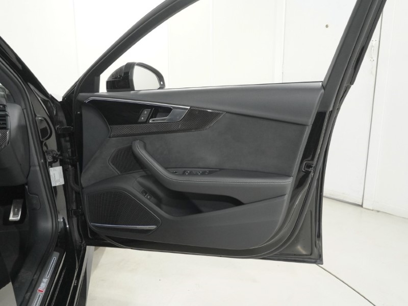 2023 (23) AUDI RS4 RS 4 TFSI Quattro Carbon Black 5dr Tiptronic 5365516