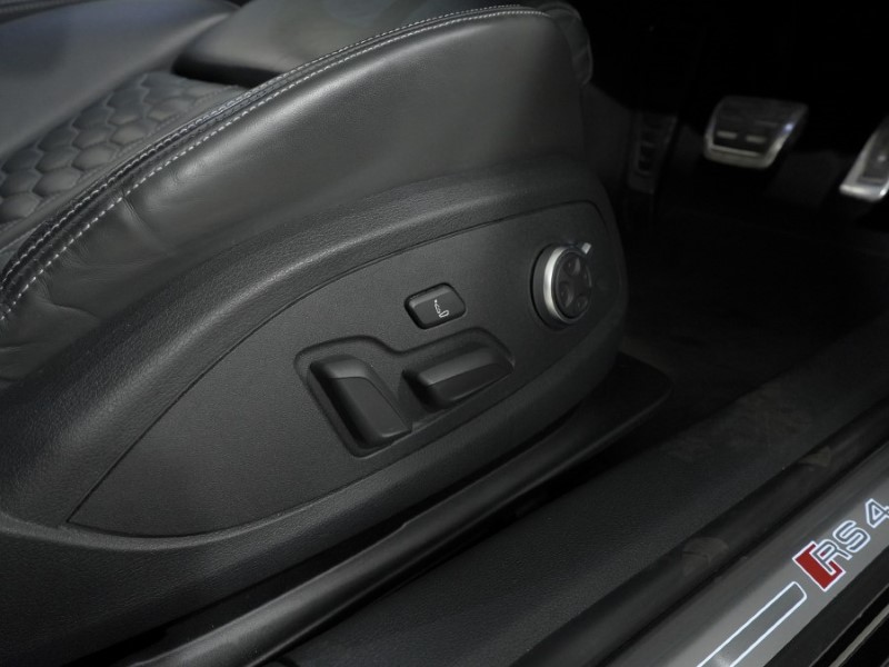 2023 (23) AUDI RS4 RS 4 TFSI Quattro Carbon Black 5dr Tiptronic 5365514