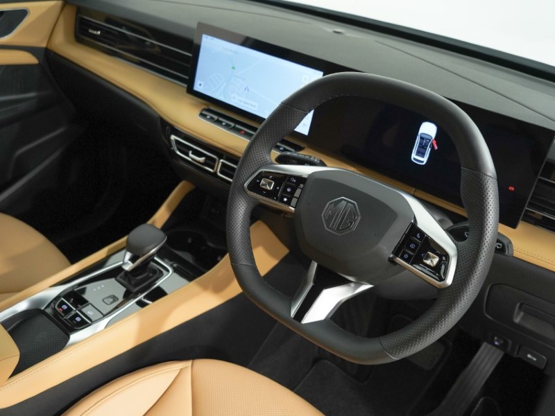 2025 (75) MG MOTOR UK HS 1.5 T-GDI Hybrid PLUS Trophy 5dr Auto 5388905