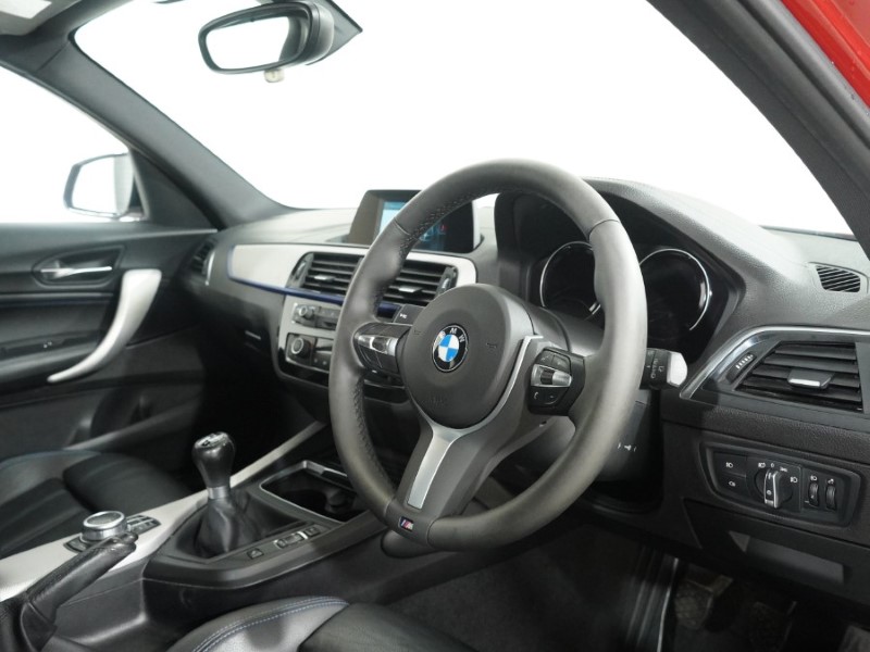 2019 (19) BMW 1 SERIES 116d M Sport 5dr 5393611