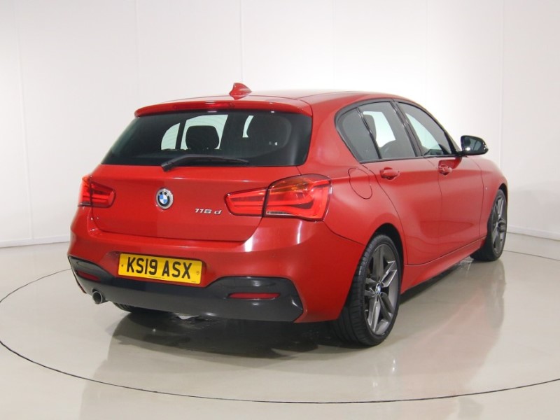 2019 (19) BMW 1 SERIES 116d M Sport 5dr 5393642