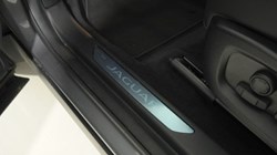 2024 (24) JAGUAR E-PACE 1.5 P300e R-Dynamic SE Black 5dr Auto 5392224