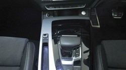 2020 (70) AUDI Q5 40 TDI Quattro S Line 5dr S Tronic 5395005