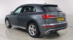 2020 (70) AUDI Q5 40 TDI Quattro S Line 5dr S Tronic 5395055