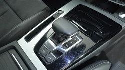 2020 (70) AUDI Q5 40 TDI Quattro S Line 5dr S Tronic 5395019