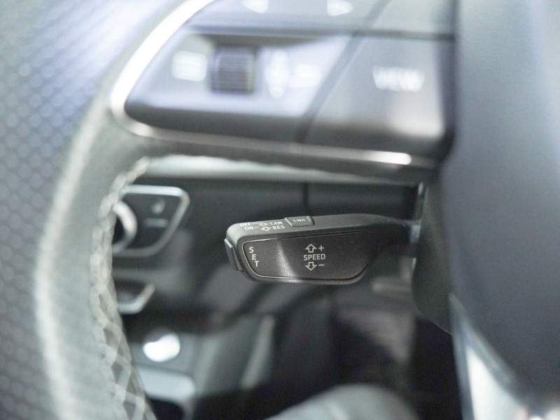2020 (70) AUDI Q5 40 TDI Quattro S Line 5dr S Tronic 5395037