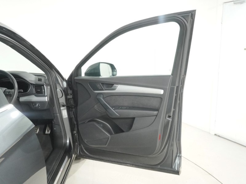 2020 (70) AUDI Q5 40 TDI Quattro S Line 5dr S Tronic 5395020