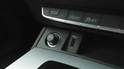 2020 (70) AUDI Q5 40 TDI Quattro S Line 5dr S Tronic 5395035