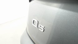2020 (70) AUDI Q5 40 TDI Quattro S Line 5dr S Tronic 5394995