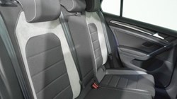 2017 (17) VOLKSWAGEN GOLF 2.0 TSI R 5dr DSG 5383949