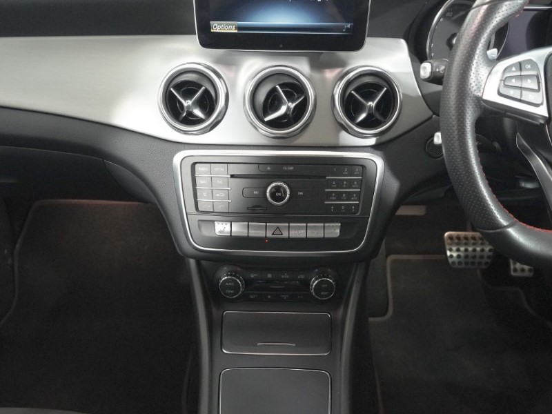 2020 (69) MERCEDES-BENZ GLA 200 AMG Line Edition Plus 5dr Auto 5389707