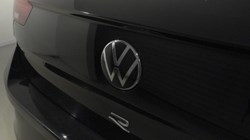 2021 (21) VOLKSWAGEN T-ROC 2.0 TSI 4MOTION R 5dr DSG 5403178
