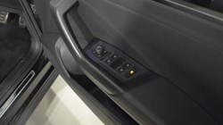 2021 (21) VOLKSWAGEN T-ROC 2.0 TSI 4MOTION R 5dr DSG 5403173