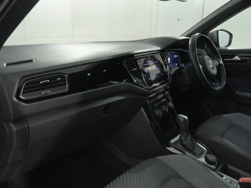 2021 (21) VOLKSWAGEN T-ROC 2.0 TSI 4MOTION R 5dr DSG 5403180