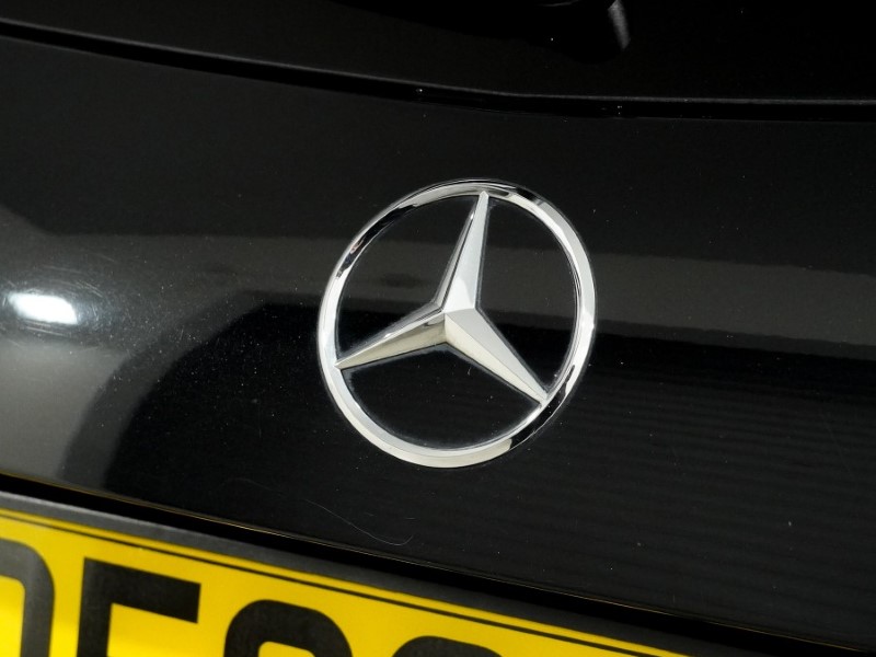 2016 (66) MERCEDES-BENZ A CLASS A200 AMG Line Premium 5dr Auto 5408781