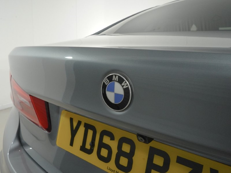 2018 (68) BMW 5 SERIES 530d M Sport 4dr Auto 5426346