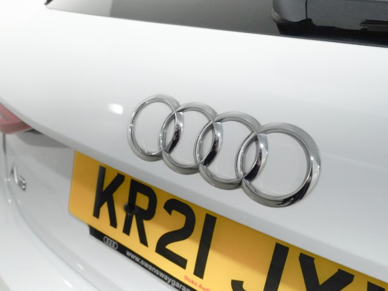 2021 (21) AUDI A3 35 TDI Edition 1 5dr S Tronic 5410142