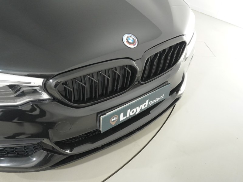 2018 (68) BMW 5 SERIES 520d M Sport 4dr Auto 5407317