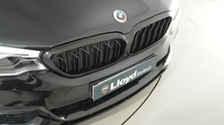 2018 (68) BMW 5 SERIES 520d M Sport 4dr Auto 5407317
