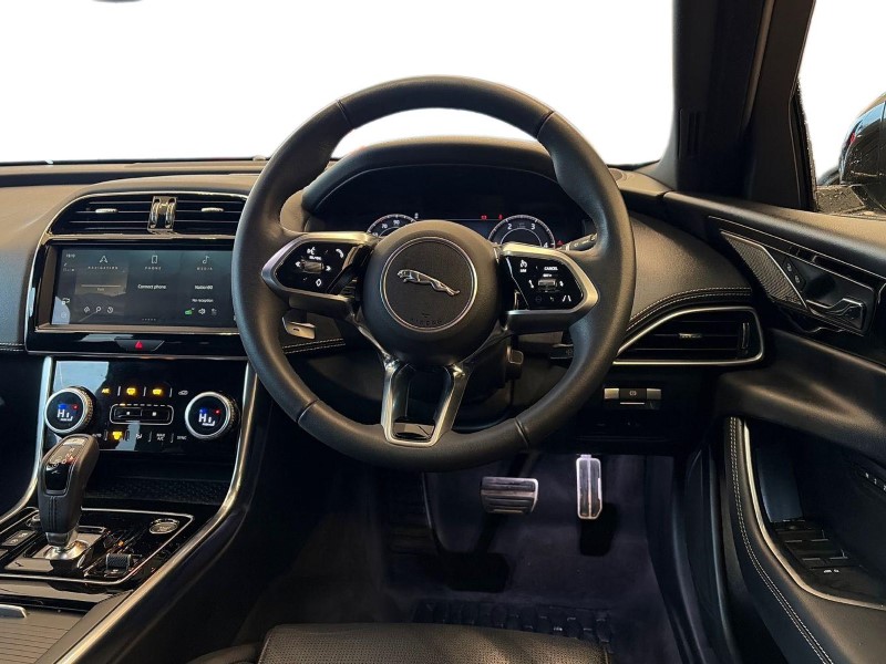 2023 (73) JAGUAR XE 2.0 D200 R-Dynamic SE Black 4dr Auto 5005983