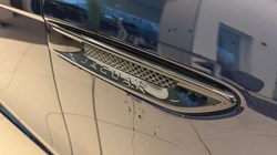 2023 (73) JAGUAR XE 2.0 D200 R-Dynamic SE Black 4dr Auto 5005988