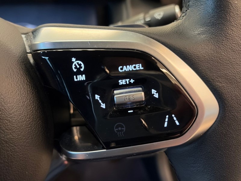 2023 (73) JAGUAR XE 2.0 D200 R-Dynamic SE Black 4dr Auto 5005995