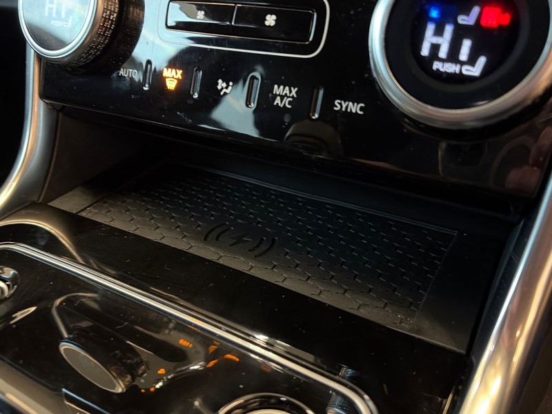 2023 (73) JAGUAR XE 2.0 D200 R-Dynamic SE Black 4dr Auto 5006004