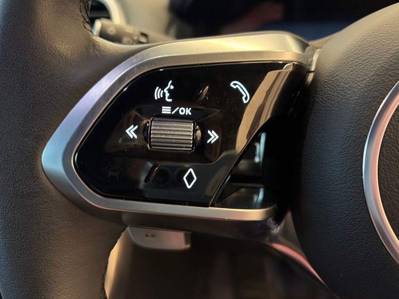 2023 (73) JAGUAR XE 2.0 D200 R-Dynamic SE Black 4dr Auto 5028034