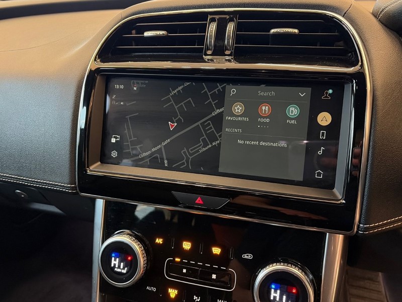 2023 (73) JAGUAR XE 2.0 D200 R-Dynamic SE Black 4dr Auto 5005979