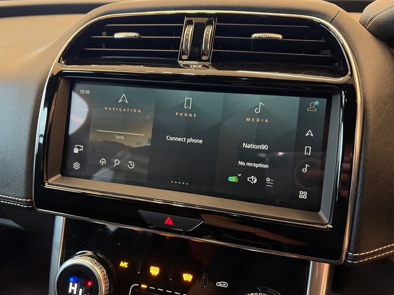 2023 (73) JAGUAR XE 2.0 D200 R-Dynamic SE Black 4dr Auto 5028036