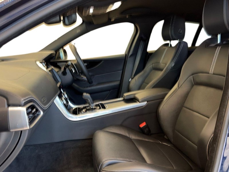 2023 (73) JAGUAR XE 2.0 D200 R-Dynamic SE Black 4dr Auto 5005971