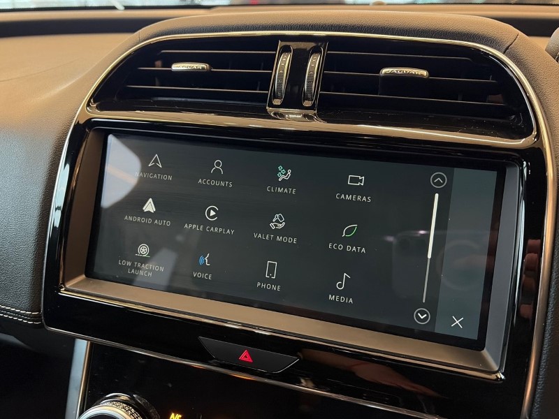 2023 (73) JAGUAR XE 2.0 D200 R-Dynamic SE Black 4dr Auto 5028039