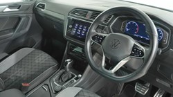 2021 (21) VOLKSWAGEN TIGUAN 2.0 TDI 200 4Motion R-Line 5dr DSG 5483235