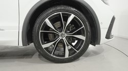 2021 (21) VOLKSWAGEN TIGUAN 2.0 TDI 200 4Motion R-Line 5dr DSG 5483227