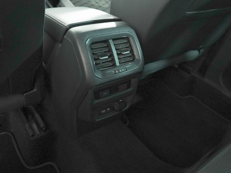 2021 (21) VOLKSWAGEN TIGUAN 2.0 TDI 200 4Motion R-Line 5dr DSG 5483218