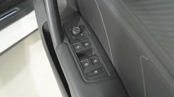 2021 (21) VOLKSWAGEN TIGUAN 2.0 TDI 200 4Motion R-Line 5dr DSG 5483232